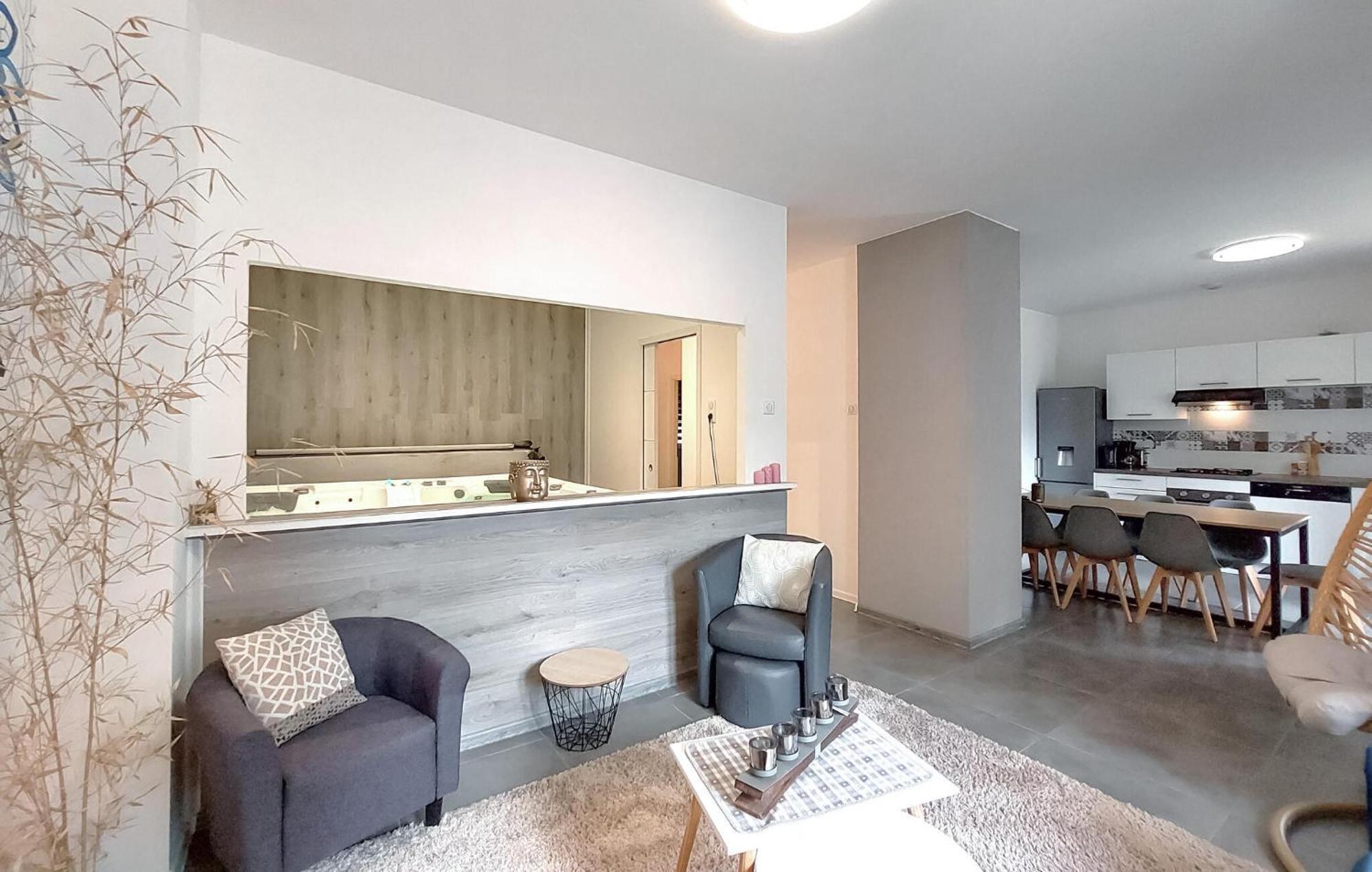 2 Bedroom Beautiful Apartment In Le Thillot Eksteriør bilde